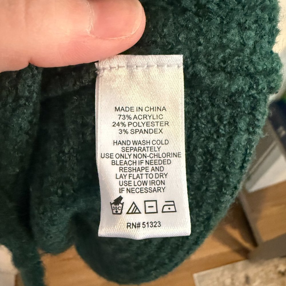 CeCe Green Turtleneck Sweater - NWOT - Picture 5 of 5